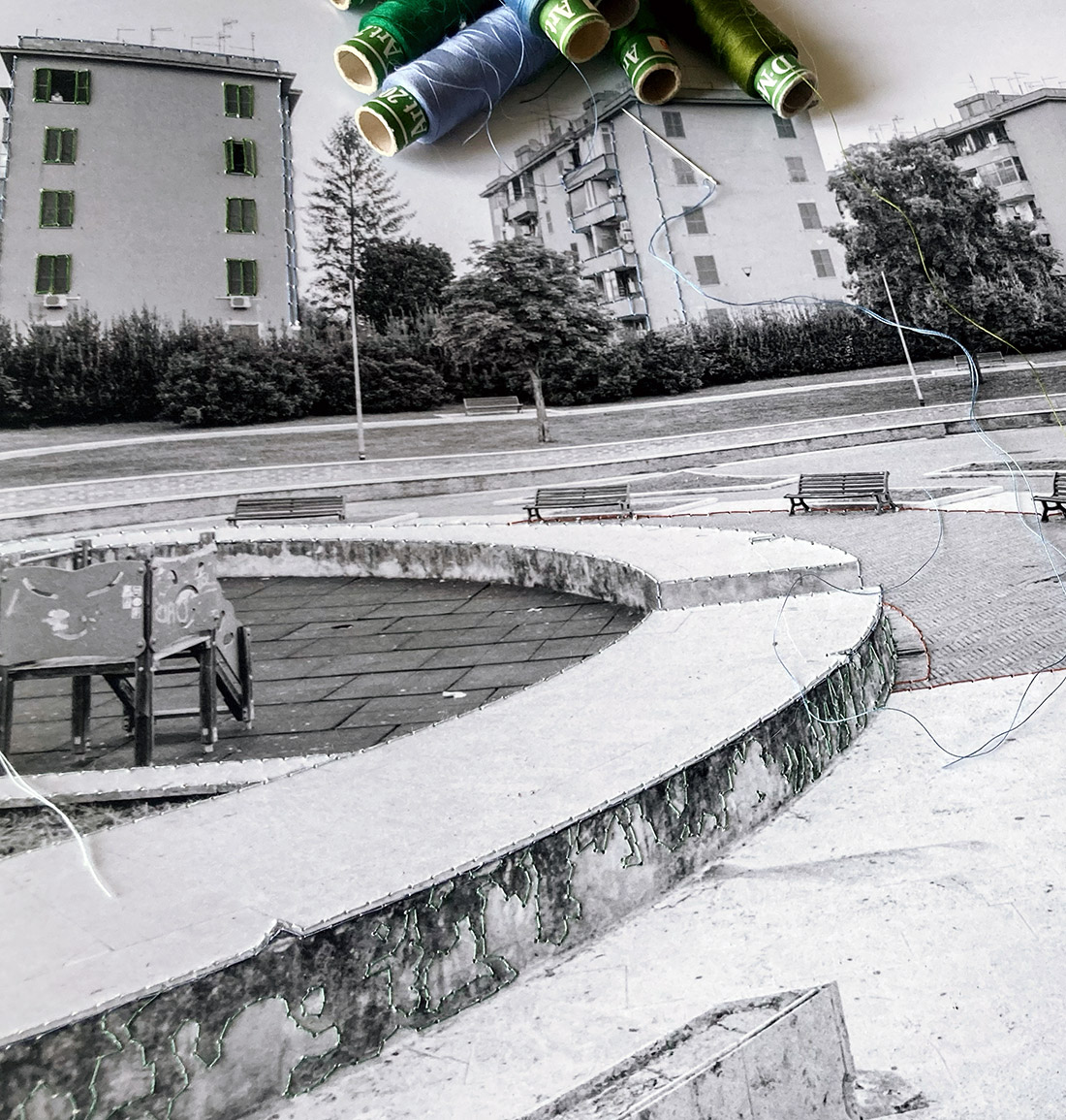 Ricamo su stampa fotografica: intreccio tra passato e presente