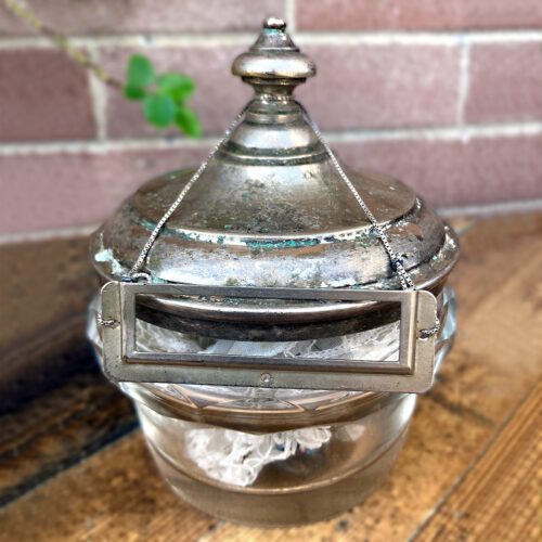 Ricamo contemporaneo iboclemea, centrino vintage, pezzo unico